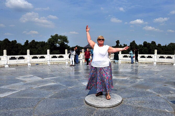 Beijing Temple of Heaven Entrance Ticket (with Optional Guided Service) - Getting the ticket and entering the grounds