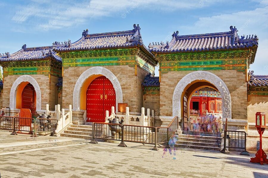Beijing:Temple of Heaven Private Tour w/Option Show & Dinner - Transport choices: private car or subway