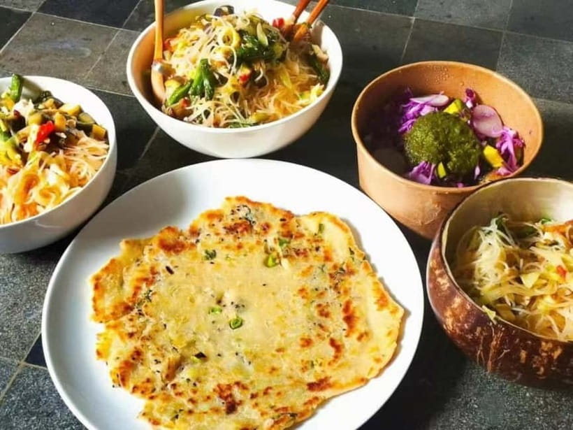 Beijing: Vegan Home Cooking & Local Market Tour with Sanxia - Sharing the finished meal at home
