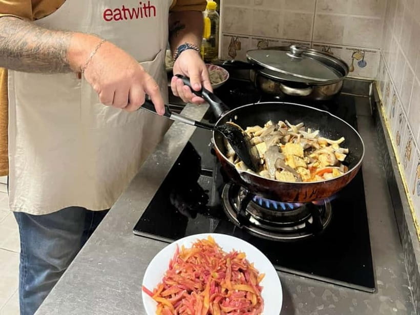 Beijing: Vegan Home Cooking & Local Market Tour with Sanxia - Who will enjoy this cooking day