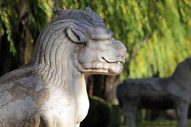 Boutique Tour: Juyongguan, Sacred Way and Dingling of Ming Tombs - Why Juyongguan makes a good Great Wall day trip