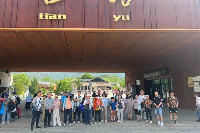 BusDa-Mutianyu Great Wall & Summer Palace Full-Day Group Tour - Key points to know before booking