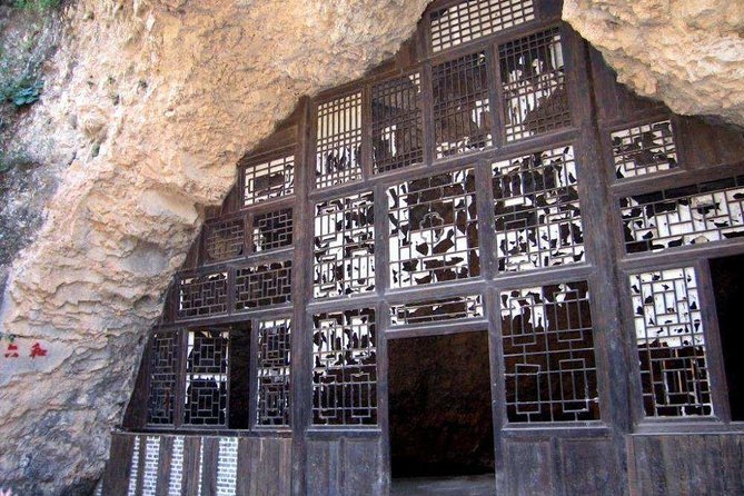 Cuandixia Village Day Trip with Private English Speaking Driver Service - Lunch at a local family restaurant