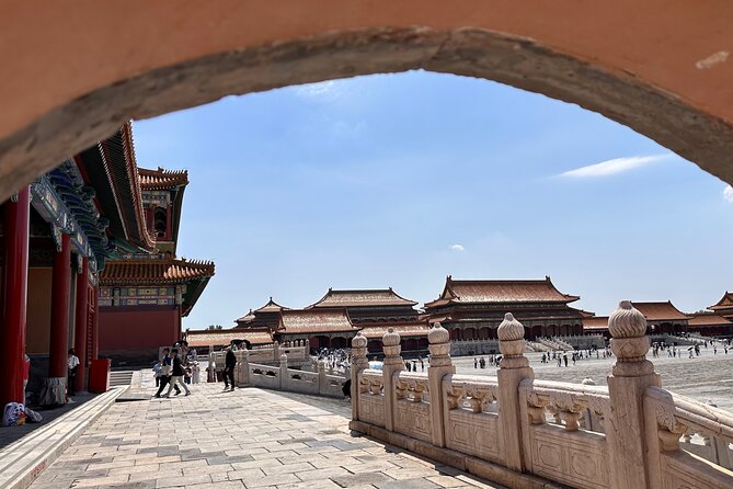 Exclusive Private Photography & Video Tour to The Forbidden City - Jingshan Park and the view over Beijing