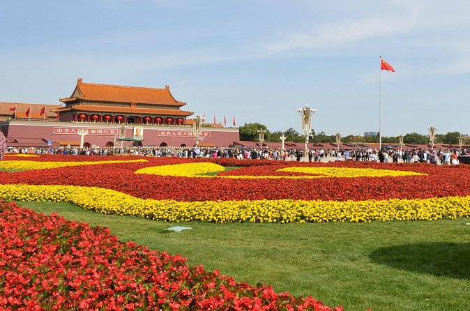 Forbidden City and Tiananmen Square Guided Tour in Beijing - What the guide adds to the experience