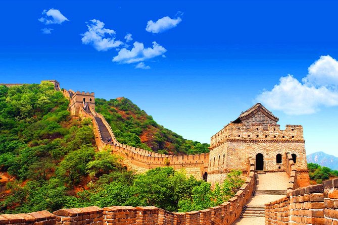 Great Wall of China at Badaling and Ming Tombs Day Tour from Beijing - Should you book it?