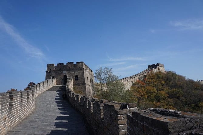 Great Wall of China at Mutianyu Full-Day Private Tour Including Lunch - Climbing the 2,250-meter Mutianyu section