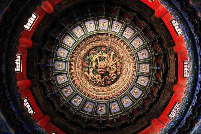 In-depth Forbidden City tour with Royal Icehouse Lunch - What the private guide adds