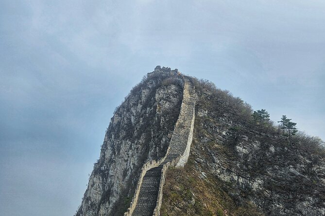 Layover Trip to Great Wall with English Driver in Beijing - The road to Mutianyu stays focused