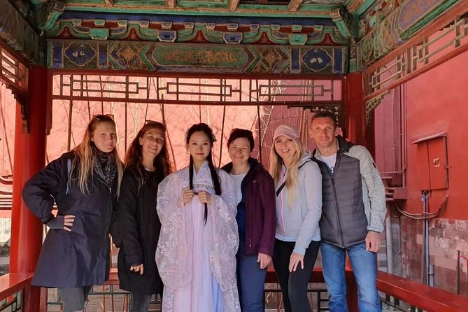 Layover Trip to Mutianyu Great Wall&Summer Palace with English Speaking Driver - Walking the Mutianyu Great Wall