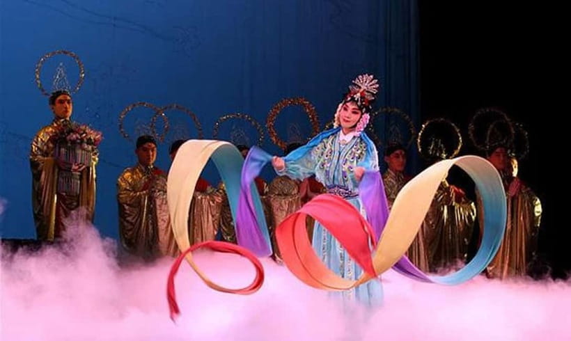 Liyuan Theatre Beijing Opera Show Tickets - Arrive Early for the Painted Faces