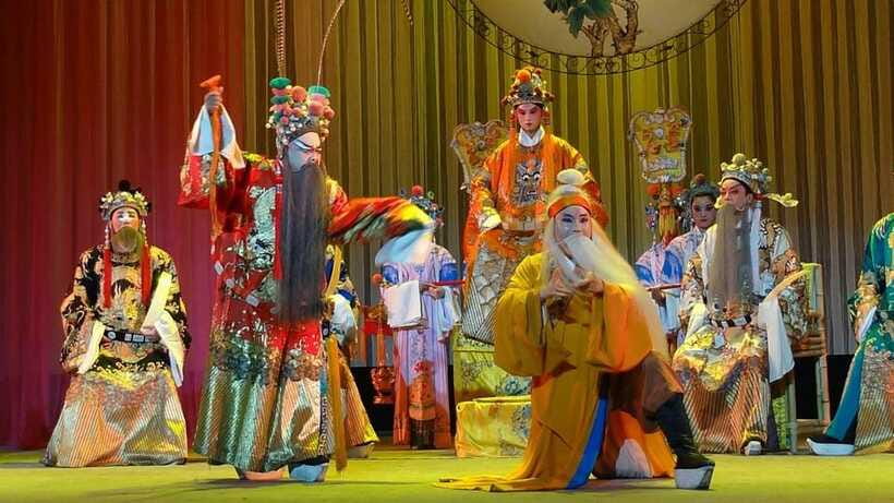 Liyuan Theatre Beijing Opera Show Tickets - Tea, Snacks, and the Seating Choice