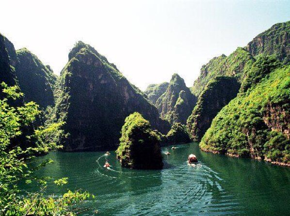Longqingxia Gorge Cruise and Guyaju Cave Dwellings Private Day Tour - Why this day trip works beyond Beijing’s city center