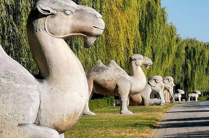 Ming Tombs Entrance Ticket with Optional Guided &Transfer Service - The value of the guide for independent visitors