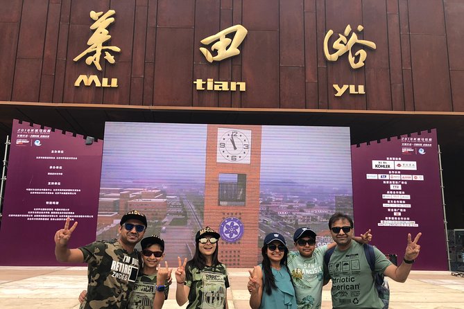 Mr.Ping's Private Tour to Explore the Great Wall at Mutianyu - Meeting Mr. Ping for the drive