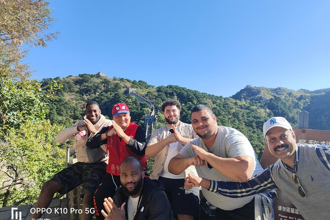 MuBus: Mutianyu Great Wall ENG/ESP/RUS Guided Bus Tour - The 5-kilometer hiking option