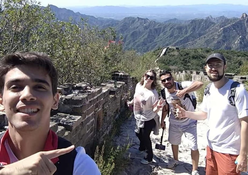 Mutianyu Great Wall 5-KM Guided Hike with Uphill Cable Car - What lunch adds to the day