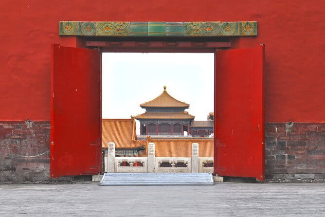 Mutianyu Great Wall and Summer Palace Private Day Tour - Summer Palace: imperial gardens beside Kunming Lake