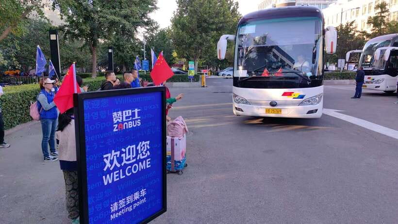 Mutianyu Great Wall Bus, Departure 8/9/10am, Return 3/4/5pm - What the guide does, and what the guide does not do