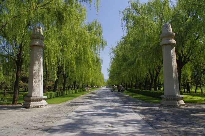 Mutianyu Great Wall & Ming Tombs All Inclusive Private Tour - Ding Tomb and the underground palace
