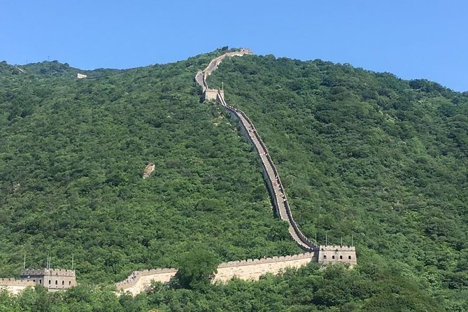 Mutianyu Great Wall Private Day Tour with English Driver - Arriving at the Mutianyu entrance