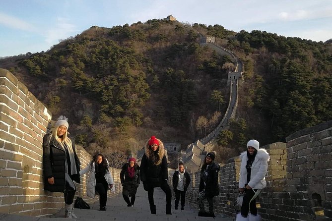Mutianyu Great Wall Private Layover Guided Tour - Meeting your guide after customs