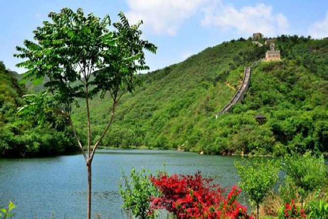 Mutianyu&Huanghuacheng Water Great Wall: Guided Tour or Transfer - Mutianyu: lift up, walk the wall, ride down