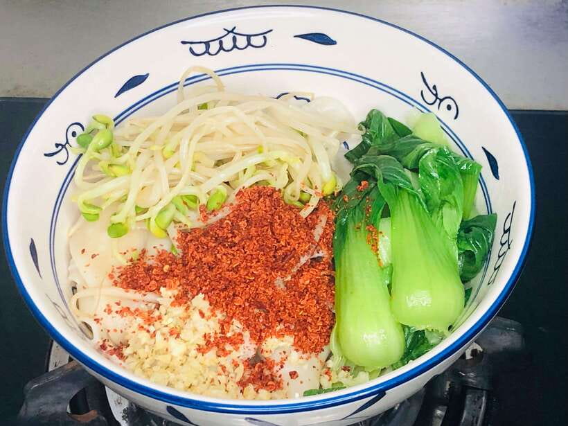Online Cooking Class Hand Pulled Noodles by Sunflower Li - What the class does not provide