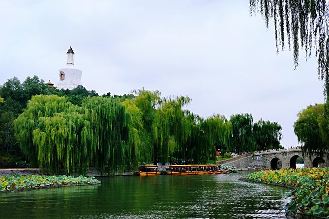 Private 5-Hour Walking Tour: Forbidden City, Hutong&Parks Nearby - Private guiding with Justin, Joyce, Kim, or another assigned guide