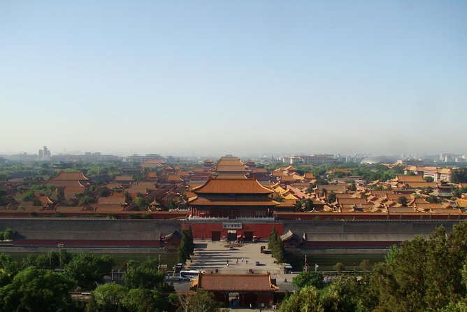 Private All-Inclusive Day Trip to Great Wall, Tian'anmen Square and Forbidden City - What the private format changes