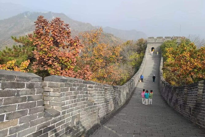 Private Badaling Great Wall Night Tour with English Driver - Seeing Badaling in a different light
