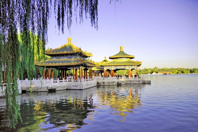 Private Beijing Jingshan Hill, Beihai, and Hutongs with Imperial Lunch/Dinner - Key details at a glance