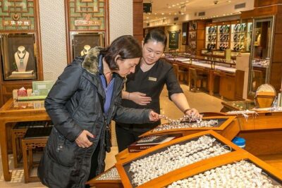 Private Beijing Markets Tour with Tea Tasting at Hongqiao Pearl Market