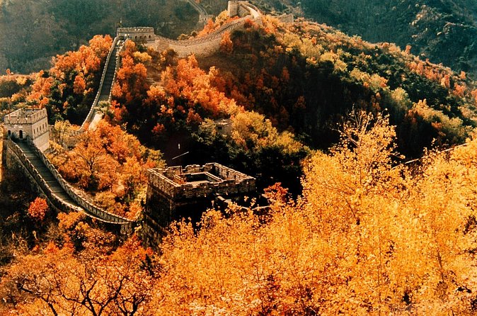 Private Day Tour of Mutianyu/Badaling Great Wall w/VIP Fast Pass - What the guide adds to the visit