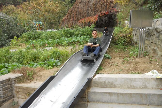 Private Day Tour to Beijing Mutianyu Great Wall - Reaching the wall by cable car or chairlift