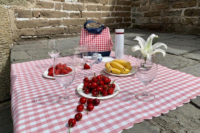 Private Day Trip to the Huanghuacheng Wild Great Wall with Picnic - Is the Huanghuacheng Picnic Worth Booking?