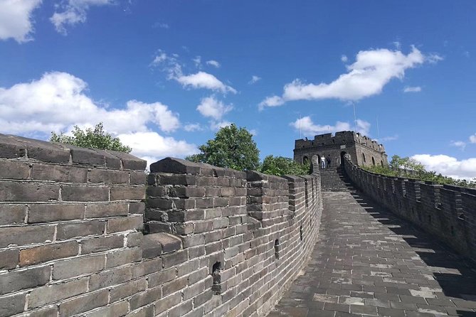 Private Half-Day Mutianyu Great Wall Tour including Round Way Cable Car or Toboggan - Is $180 per person good value?