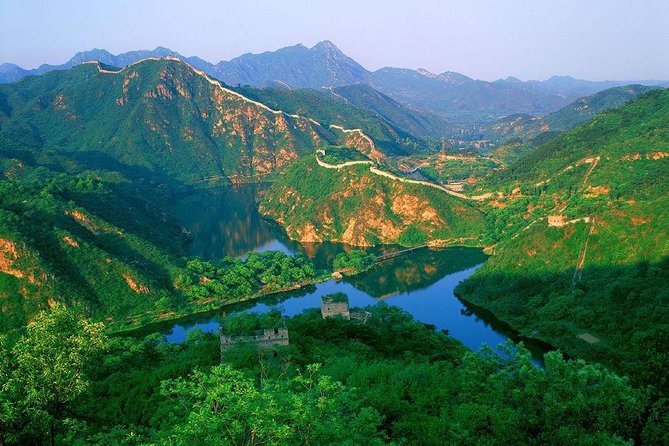 Private Hiking Day Trip to Huanghuacheng Water Great Wall - Arriving at the Water Great Wall