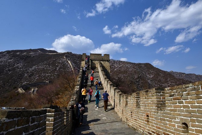 Private Layover Transfer: Mutianyu Great Wall&City Attractions - Private driver or English-speaking guide?