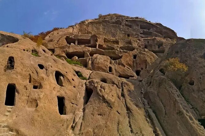 Private Longqing Gorge & Guyaju Cave Day Tour w/ Cruise Ride - Longqing Gorge and its three-hour boat-and-mountain visit