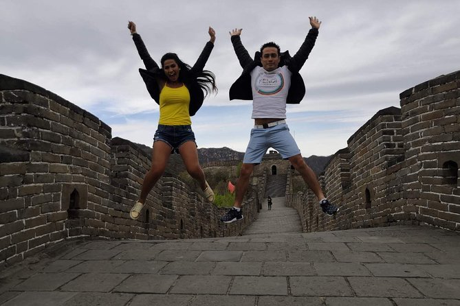 Private Mutianyu Great Wall Trip With English-Speaking Driver - Choosing between the cable car, chairlift, and toboggan