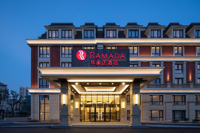Private Round-Trip Transfer between Airport and Hotel - What the arrival transfer is like