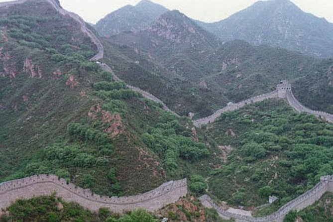Private Tour: Half-Day Tour to Great Wall at Juyongguan - First look at the wall and mountain pass