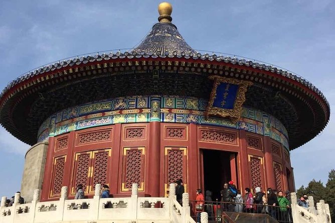 Private Tour: Temple of Heaven with Roast Duck and Acrobatic show - The guide can shape your whole Beijing stay