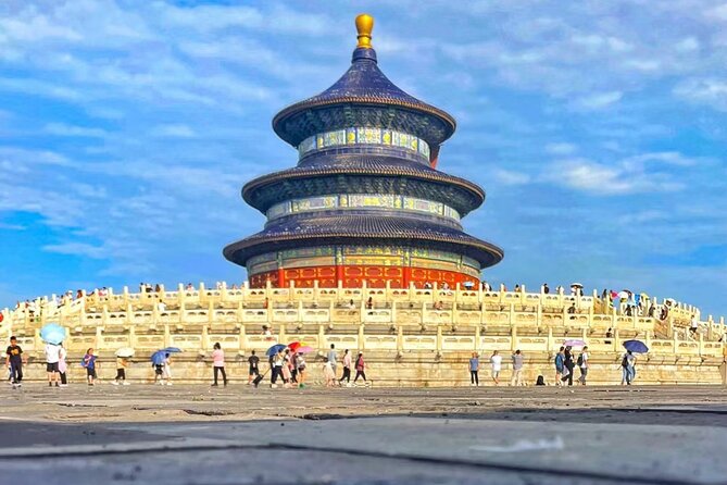 Private Tour: Temple of Heaven with Roast Duck and Acrobatic show - The Red Theatre turns acrobatics into a story
