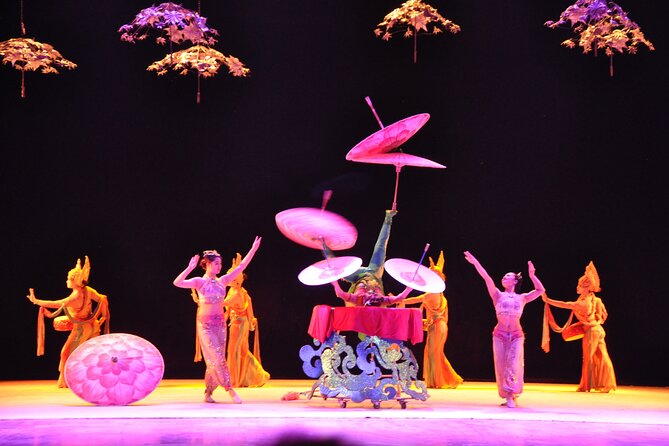 Private Tour to Pearl Market Acrobatic Show & Peking Duck Dinner - How the five-hour schedule works