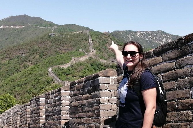 Private Transfer: Badaling Great Wall & Ming Tombs with VIP Pass - Transfer-only or private guide?