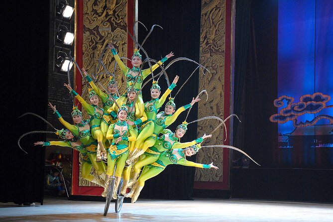 Red Theatre Beijing Acrobatic Show Tickets Official Booking - The acts: strength, flexibility, and exact timing