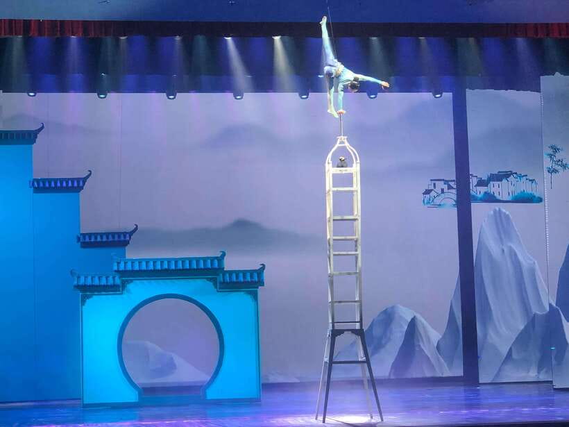 Red Theatre Beijing Acrobatics Show Ticket - Seat choices and what to expect inside