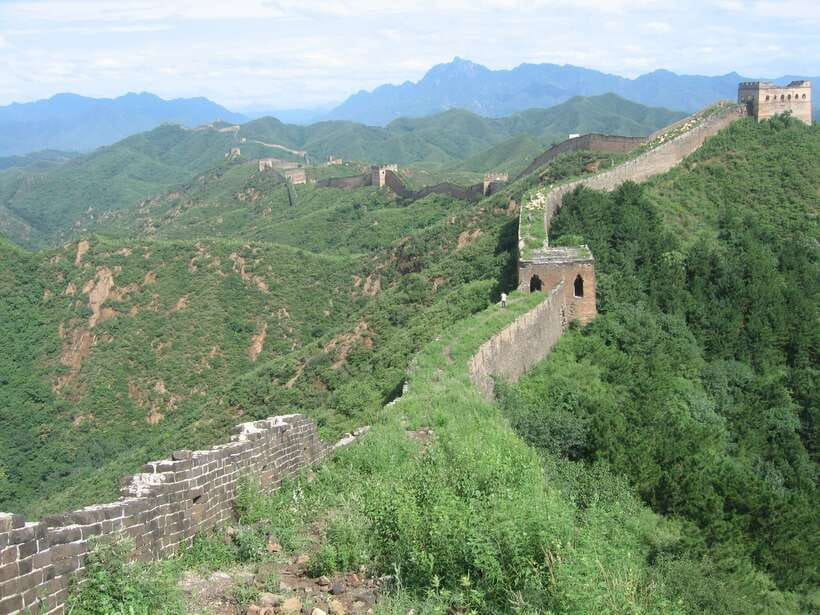 Self-guided challenging hiking from Jinshanling to Gubeikou - The 7am Beijing pickup and long ride north